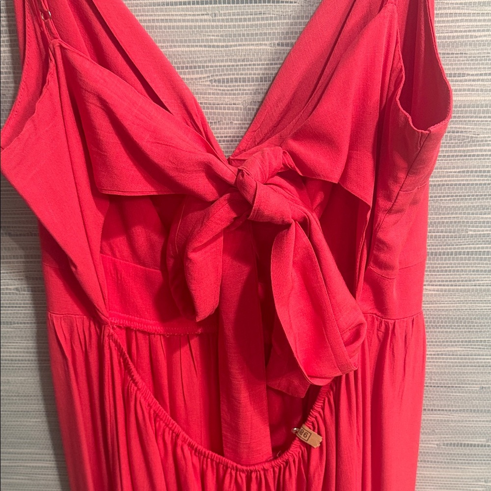 Elegant Pink Maxi Dress - Picture 3 of 5
